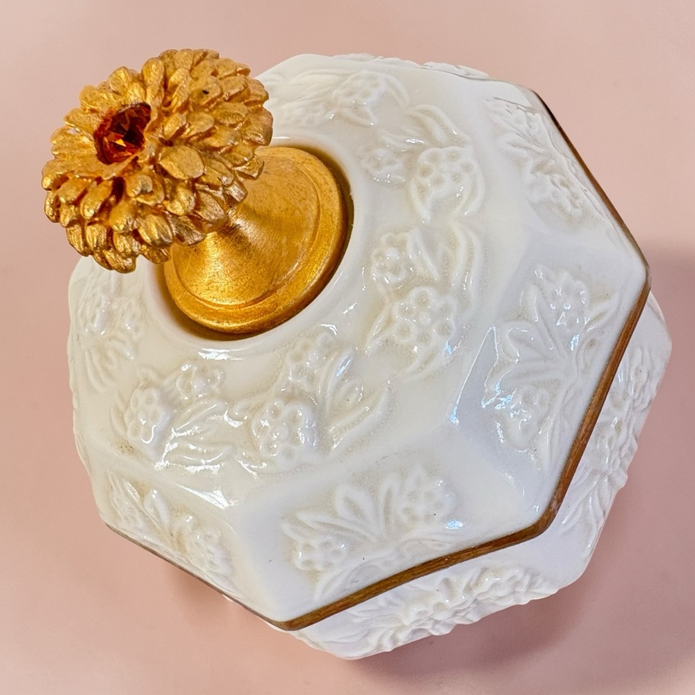 Vintage Lenox Treasures Collection November Trinket Box Octagonal Porcelain - Picture 2 of 8